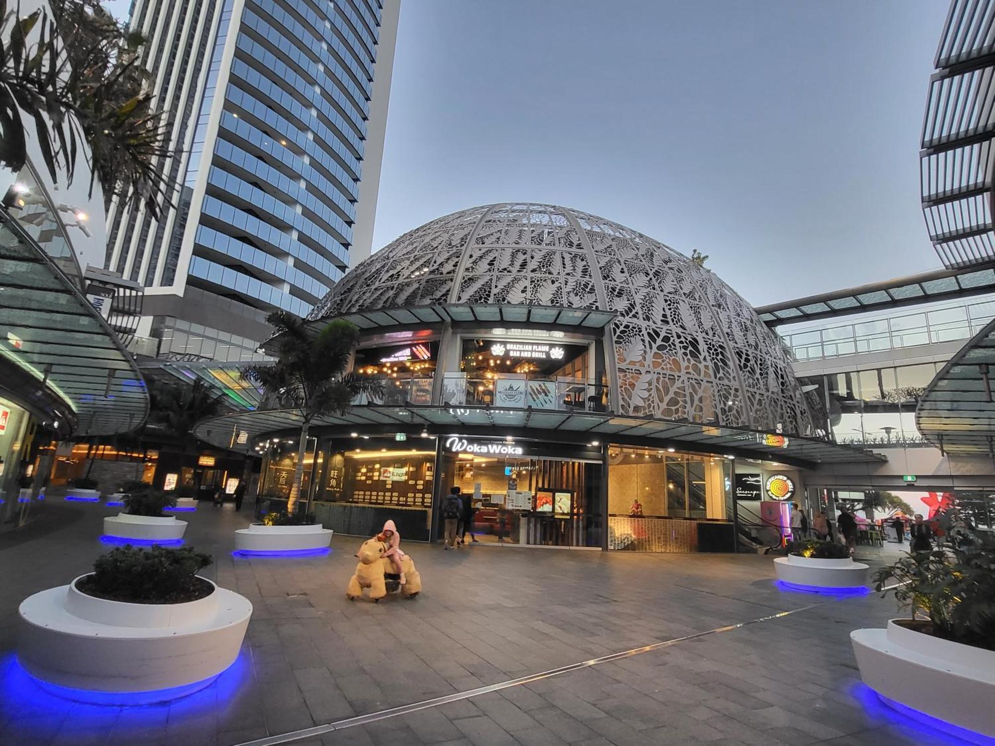Beachside Apartment In The Heart Of Surfers Paradise - Free Parking Gold Coast Zewnętrze zdjęcie